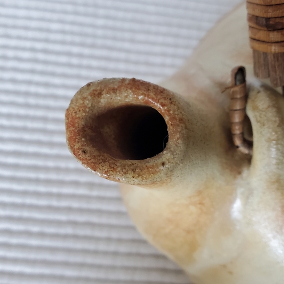 Handmade Studio Pottered Teapot Vintage Art Pottery Brown Beige Signed VB 32oz - Picture 7 of 11